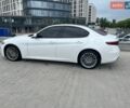 Белый Альфа Ромео Джулия, объемом двигателя 2 л и пробегом 51 тыс. км за 14000 $, фото 1 на Automoto.ua