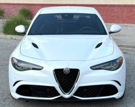 Білий Альфа Ромео Джулія, об'ємом двигуна 2.9 л та пробігом 58 тис. км за 5000 $, фото 1 на Automoto.ua