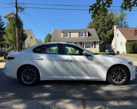 Белый Альфа Ромео Джулия, объемом двигателя 2 л и пробегом 33 тыс. км за 5000 $, фото 7 на Automoto.ua