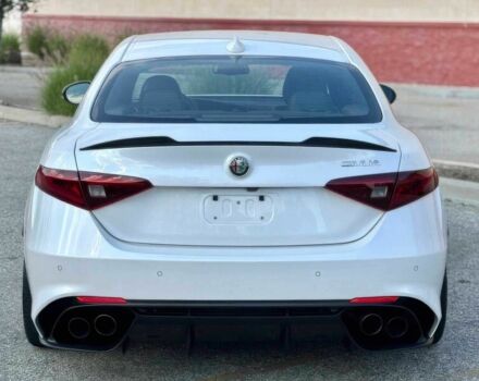 Білий Альфа Ромео Джулія, об'ємом двигуна 2.9 л та пробігом 39 тис. км за 5000 $, фото 4 на Automoto.ua