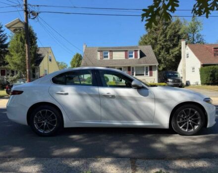 Белый Альфа Ромео Джулия, объемом двигателя 2 л и пробегом 33 тыс. км за 7500 $, фото 7 на Automoto.ua