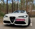 Белый Альфа Ромео Джулия, объемом двигателя 2 л и пробегом 110 тыс. км за 17499 $, фото 2 на Automoto.ua