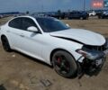Білий Альфа Ромео Джулія, об'ємом двигуна 2 л та пробігом 115 тис. км за 10000 $, фото 2 на Automoto.ua