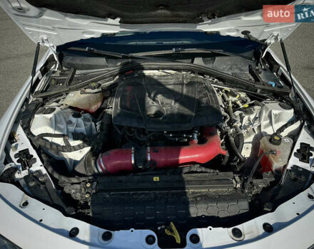 Білий Альфа Ромео Джулія, об'ємом двигуна 2 л та пробігом 103 тис. км за 22900 $, фото 35 на Automoto.ua