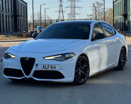 Альфа Ромео Джулия 2019 в Чернигове на Automoto.ua Белый Альфа Ромео Джулия, объемом двигателя 2 л и пробегом 67 тыс. км за 25700 $, фото 47 на Automoto.ua