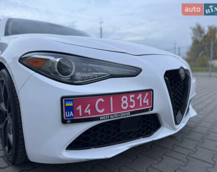 Альфа Ромео Джулия 2019 в Луцке на Automoto.ua Белый Альфа Ромео Джулия, объемом двигателя 2 л и пробегом 177 тыс. км за 15000 $, фото 9 на Automoto.ua