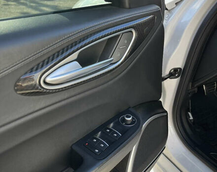 Білий Альфа Ромео Джулія, об'ємом двигуна 2 л та пробігом 103 тис. км за 22900 $, фото 18 на Automoto.ua