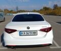 Белый Альфа Ромео Джулия, объемом двигателя 2.2 л и пробегом 31 тыс. км за 22500 $, фото 5 на Automoto.ua