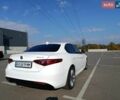 Белый Альфа Ромео Джулия, объемом двигателя 2.2 л и пробегом 31 тыс. км за 22500 $, фото 6 на Automoto.ua