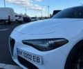 Белый Альфа Ромео Джулия, объемом двигателя 2 л и пробегом 110 тыс. км за 18500 $, фото 13 на Automoto.ua
