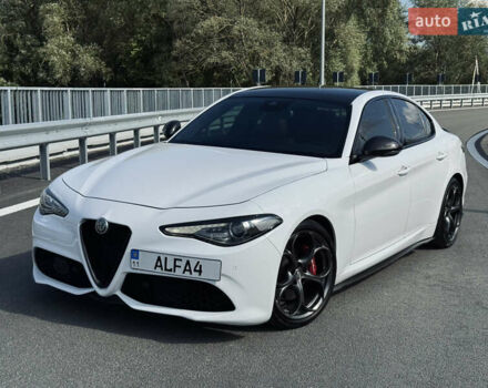 Альфа Ромео Джулия 2019 в Чернигове на Automoto.ua Белый Альфа Ромео Джулия, объемом двигателя 2 л и пробегом 67 тыс. км за 25700 $, фото 1 на Automoto.ua