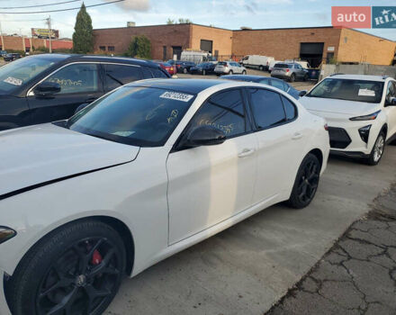 Альфа Ромео Джулія 2020 у Києві на Automoto.ua Білий Альфа Ромео Джулія, об'ємом двигуна 2 л та пробігом 50 тис. км за 18650 $, фото 15 на Automoto.ua