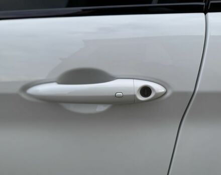 Белый Альфа Ромео Джулия, объемом двигателя 2 л и пробегом 110 тыс. км за 25000 $, фото 12 на Automoto.ua