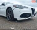 Белый Альфа Ромео Джулия, объемом двигателя 2 л и пробегом 37 тыс. км за 3500 $, фото 5 на Automoto.ua