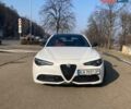 Белый Альфа Ромео Джулия, объемом двигателя 2 л и пробегом 73 тыс. км за 25900 $, фото 1 на Automoto.ua