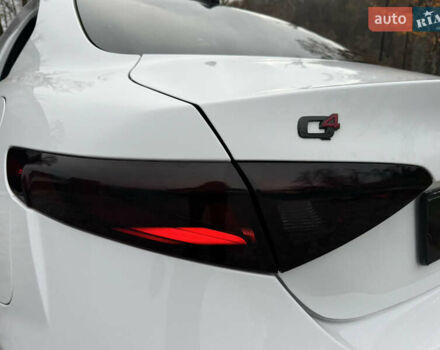 Білий Альфа Ромео Джулія, об'ємом двигуна 2 л та пробігом 40 тис. км за 22999 $, фото 101 на Automoto.ua