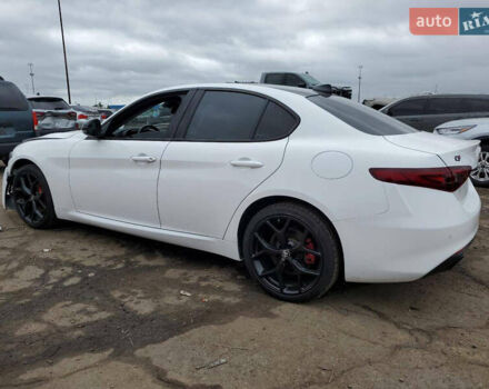 Альфа Ромео Джулія 2020 у Києві на Automoto.ua Білий Альфа Ромео Джулія, об'ємом двигуна 2 л та пробігом 50 тис. км за 18650 $, фото 5 на Automoto.ua
