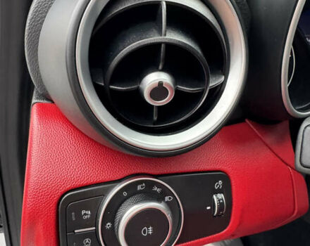 Білий Альфа Ромео Джулія, об'ємом двигуна 2 л та пробігом 40 тис. км за 22999 $, фото 25 на Automoto.ua