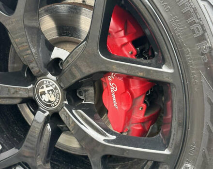 Білий Альфа Ромео Джулія, об'ємом двигуна 2 л та пробігом 40 тис. км за 22999 $, фото 78 на Automoto.ua