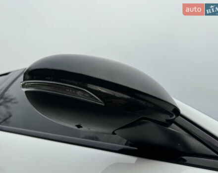 Белый Альфа Ромео Джулия, объемом двигателя 2 л и пробегом 40 тыс. км за 24999 $, фото 89 на Automoto.ua