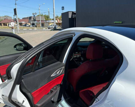 Белый Альфа Ромео Джулия, объемом двигателя 2 л и пробегом 45 тыс. км за 29000 $, фото 11 на Automoto.ua