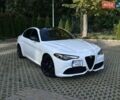 Белый Альфа Ромео Джулия, объемом двигателя 2 л и пробегом 47 тыс. км за 27999 $, фото 1 на Automoto.ua