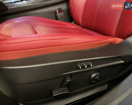 Белый Альфа Ромео Джулия, объемом двигателя 2 л и пробегом 55 тыс. км за 23000 $, фото 35 на Automoto.ua