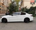 Білий Альфа Ромео Джулія, об'ємом двигуна 2 л та пробігом 116 тис. км за 22000 $, фото 1 на Automoto.ua