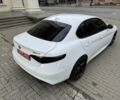 Белый Альфа Ромео Джулия, объемом двигателя 2 л и пробегом 110 тыс. км за 25000 $, фото 3 на Automoto.ua