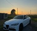 Білий Альфа Ромео Джулія, об'ємом двигуна 2 л та пробігом 125 тис. км за 23800 $, фото 1 на Automoto.ua