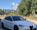 Білий Альфа Ромео Джулія, об'ємом двигуна 2 л та пробігом 129 тис. км за 20896 $, фото 3 на Automoto.ua