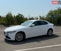 Білий Альфа Ромео Джулія, об'ємом двигуна 2 л та пробігом 62 тис. км за 24000 $, фото 3 на Automoto.ua