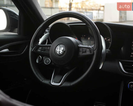 Белый Альфа Ромео Джулия, объемом двигателя 2 л и пробегом 28 тыс. км за 25000 $, фото 14 на Automoto.ua