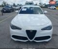Білий Альфа Ромео Джулія, об'ємом двигуна 2 л та пробігом 38 тис. км за 15200 $, фото 4 на Automoto.ua
