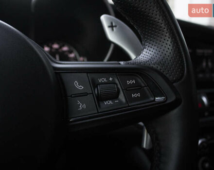 Белый Альфа Ромео Джулия, объемом двигателя 2 л и пробегом 28 тыс. км за 25000 $, фото 24 на Automoto.ua