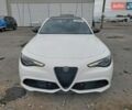 Білий Альфа Ромео Джулія, об'ємом двигуна 2 л та пробігом 56 тис. км за 7000 $, фото 5 на Automoto.ua