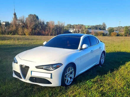 Альфа Ромео Джулия 2017 в Львове на Automoto.ua Белый Альфа Ромео Джулия, объемом двигателя 2 л и пробегом 55 тыс. км за 19200 $, фото 1 на Automoto.ua