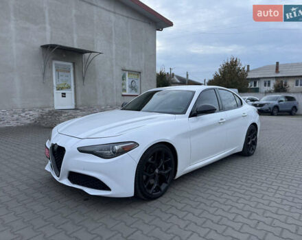 Альфа Ромео Джулия 2019 в Луцке на Automoto.ua Белый Альфа Ромео Джулия, объемом двигателя 2 л и пробегом 177 тыс. км за 15000 $, фото 1 на Automoto.ua