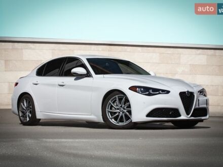 Білий Альфа Ромео Джулія, об'ємом двигуна 2 л та пробігом 82 тис. км за 23800 $, фото 1 на Automoto.ua