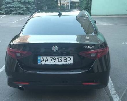 Чорний Альфа Ромео Джулія, об'ємом двигуна 2 л та пробігом 135 тис. км за 22000 $, фото 4 на Automoto.ua