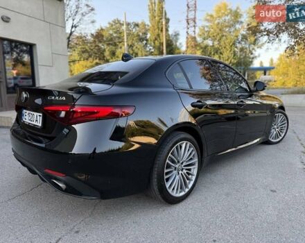 Альфа Ромео Джулія 2017 у Дніпро (Дніпропетровську) на Automoto.ua Чорний Альфа Ромео Джулія, об'ємом двигуна 2 л та пробігом 73 тис. км за 16900 $, фото 8 на Automoto.ua