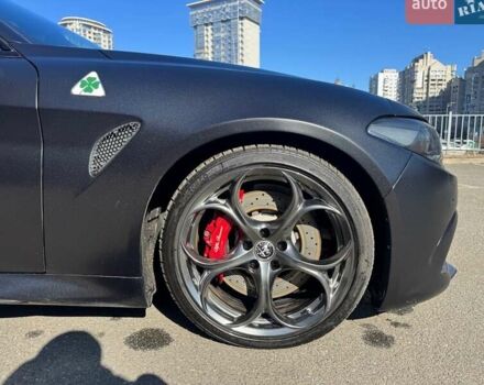 Чорний Альфа Ромео Джулія, об'ємом двигуна 2.9 л та пробігом 63 тис. км за 38500 $, фото 8 на Automoto.ua