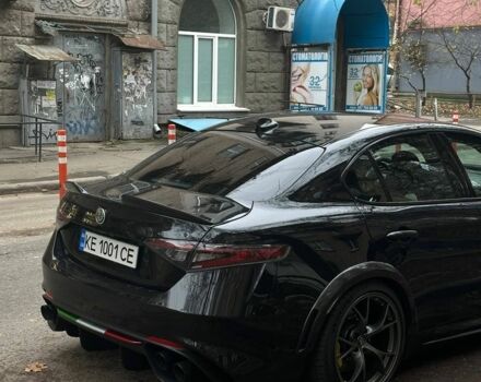 Чорний Альфа Ромео Джулія, об'ємом двигуна 2.89 л та пробігом 53 тис. км за 52000 $, фото 4 на Automoto.ua