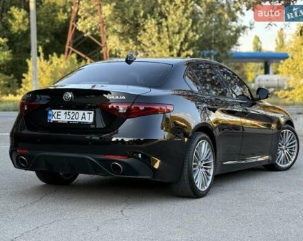 Альфа Ромео Джулія 2017 у Дніпро (Дніпропетровську) на Automoto.ua Чорний Альфа Ромео Джулія, об'ємом двигуна 2 л та пробігом 73 тис. км за 16900 $, фото 7 на Automoto.ua