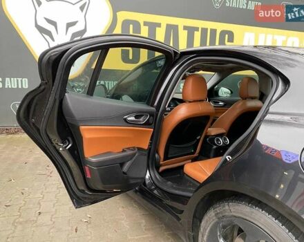 Чорний Альфа Ромео Джулія, об'ємом двигуна 2 л та пробігом 195 тис. км за 16600 $, фото 30 на Automoto.ua