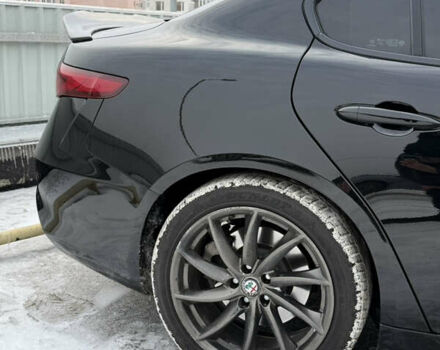 Чорний Альфа Ромео Джулія, об'ємом двигуна 2 л та пробігом 63 тис. км за 20900 $, фото 46 на Automoto.ua