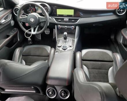 Чорний Альфа Ромео Джулія, об'ємом двигуна 2.89 л та пробігом 35 тис. км за 7000 $, фото 7 на Automoto.ua