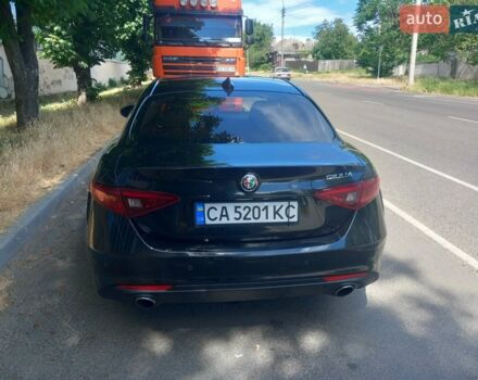Чорний Альфа Ромео Джулія, об'ємом двигуна 2 л та пробігом 191 тис. км за 18900 $, фото 25 на Automoto.ua