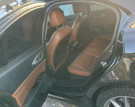 Черный Альфа Ромео Джулия, объемом двигателя 2 л и пробегом 78 тыс. км за 17500 $, фото 17 на Automoto.ua