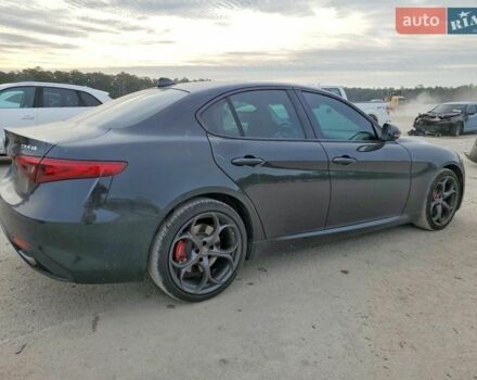 Чорний Альфа Ромео Джулія, об'ємом двигуна 2 л та пробігом 106 тис. км за 3500 $, фото 3 на Automoto.ua